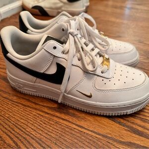 Nike Air Force 1’s size 7